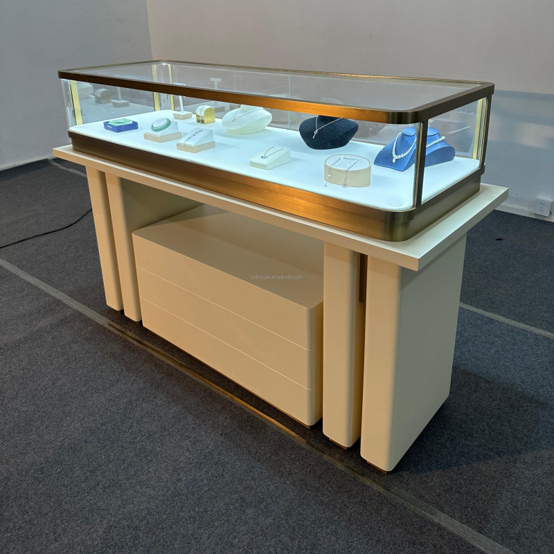 Vitrine de présentation de mon - Jewelry Stores Watches avis et prix