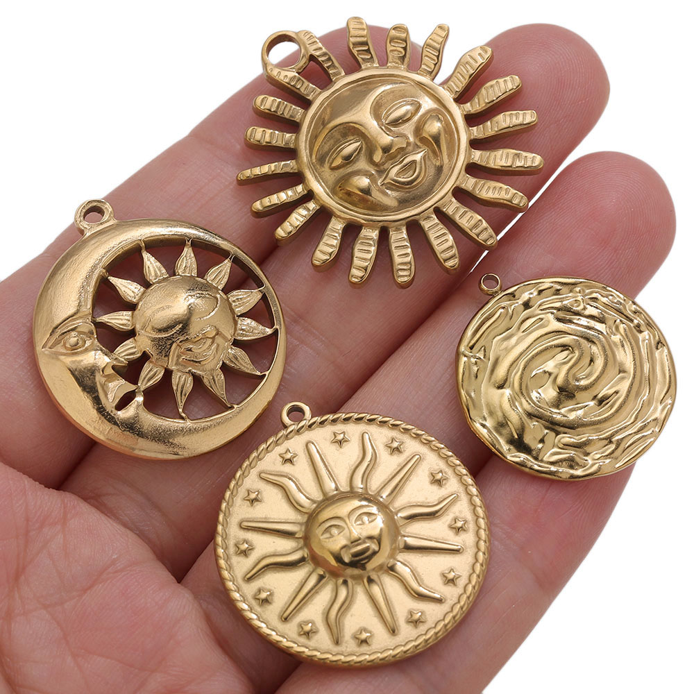 5 Breloques PVD Or en Acier In - Moon Star Earrings avis et prix