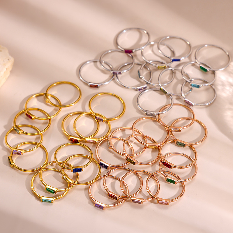 Pierre de naissance minimale e - Birthstone Ring Set avis et prix
