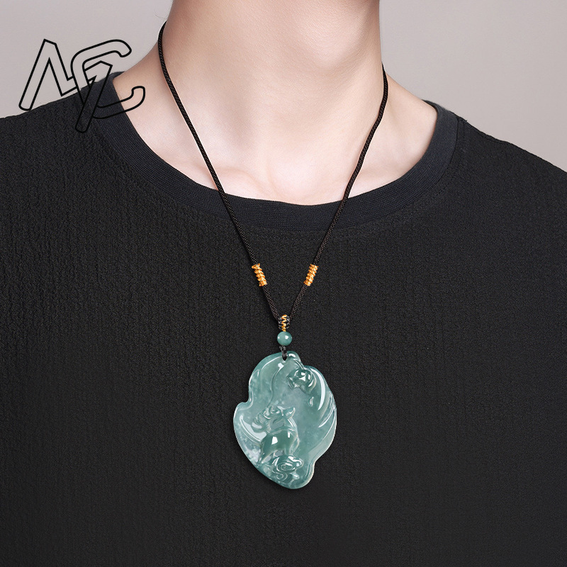Collier pendentif en jade émer - Jewelry & Watches Ltd avis et prix