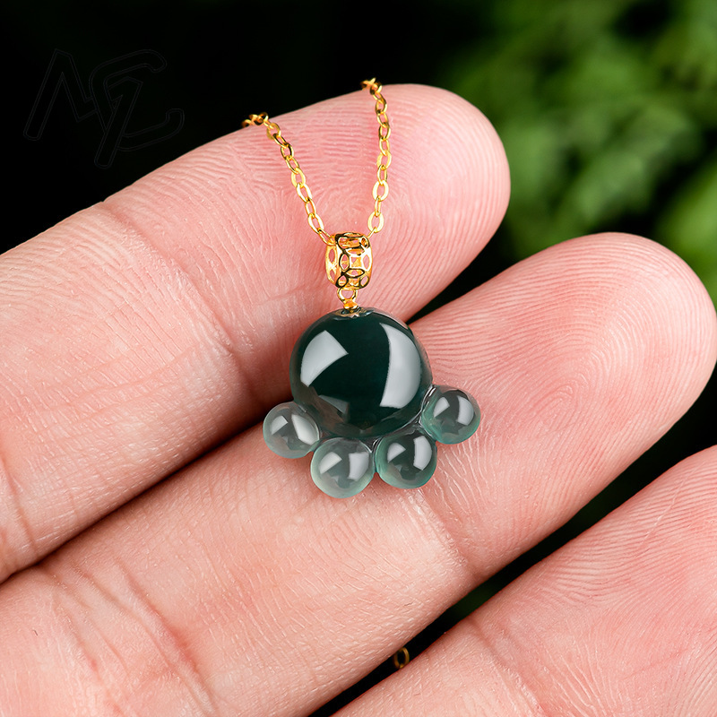 Collier pendentif patte de cha - Jewelry & Watches Ltd avis et prix