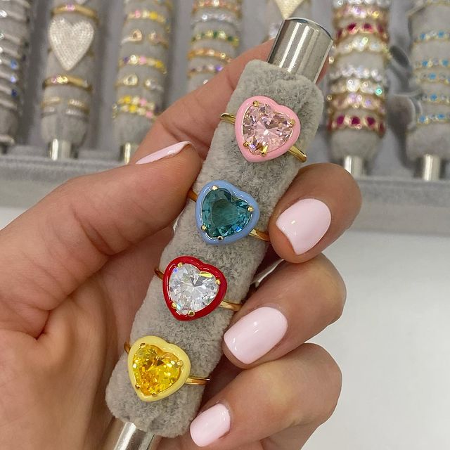 Bagues colorées en forme de cœ - Birthstone Ring Set avis et prix