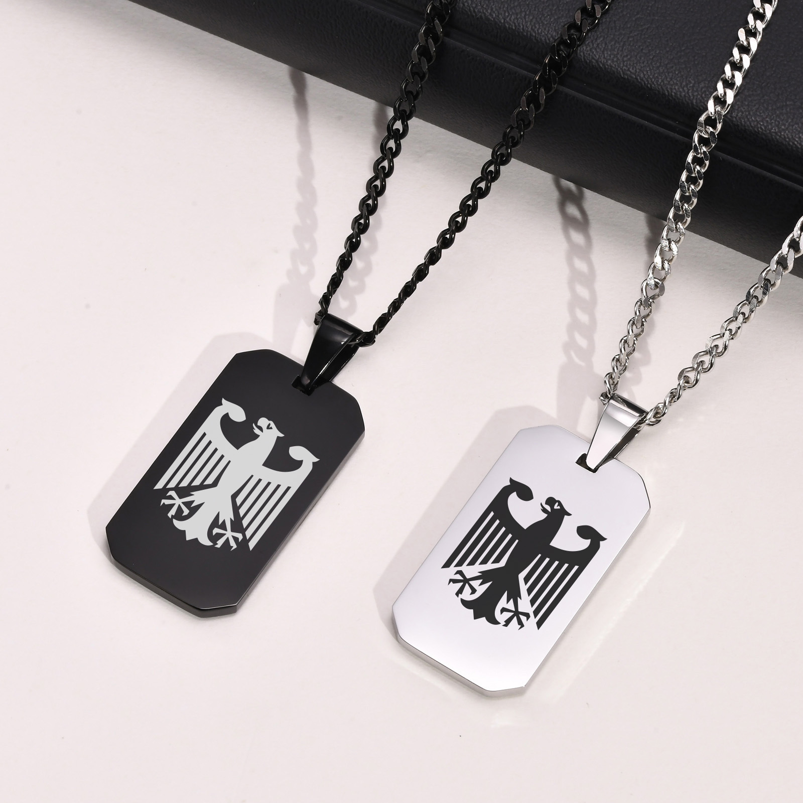 Colliers carrés d'aigle allema - Mens Dog Tag Necklace avis et prix